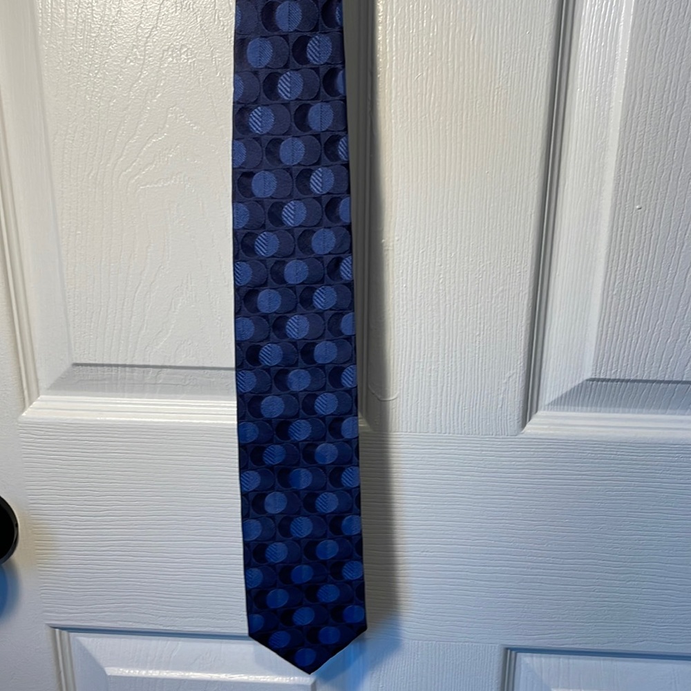 Different shades of blue tie